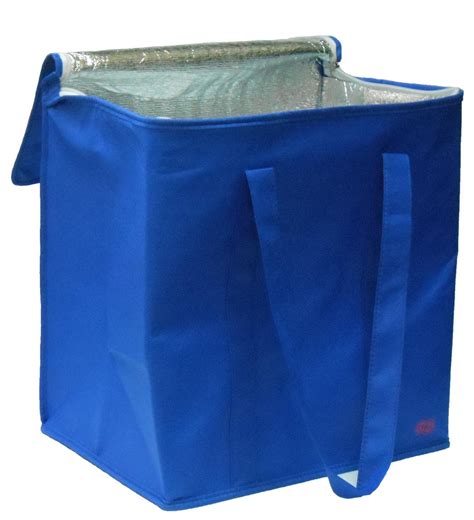 insulated tote bag with zipper.